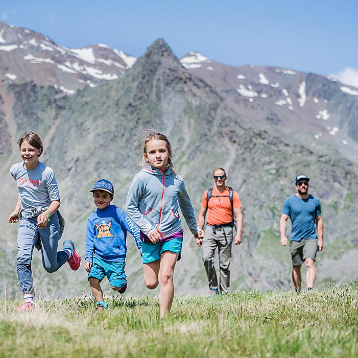 Escursioni sul ghiacciaio della Val Senales con bambini